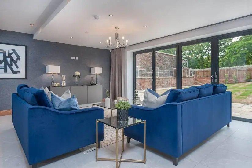 Premium Decorating and Spraying
